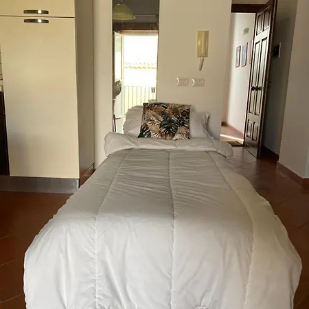 Oz Eta Apartment Syracuse